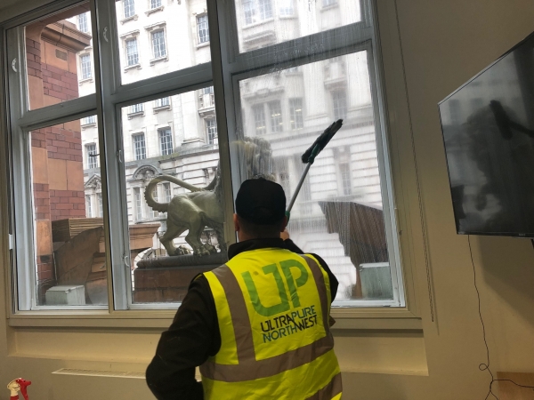 Learn how to window clean courses in Greater Manchester, Wigan and Warrington